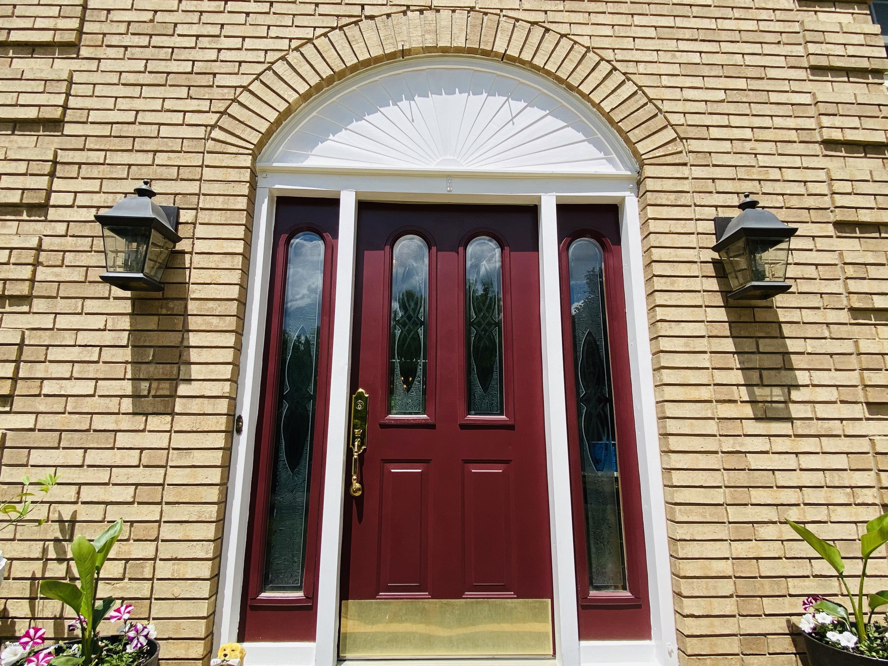 10 Shield Road Millstone Township, NJ 08535 - Photo 3 of 43 6333E0D9-8412-4CCF-B307-7194B94FCB5A