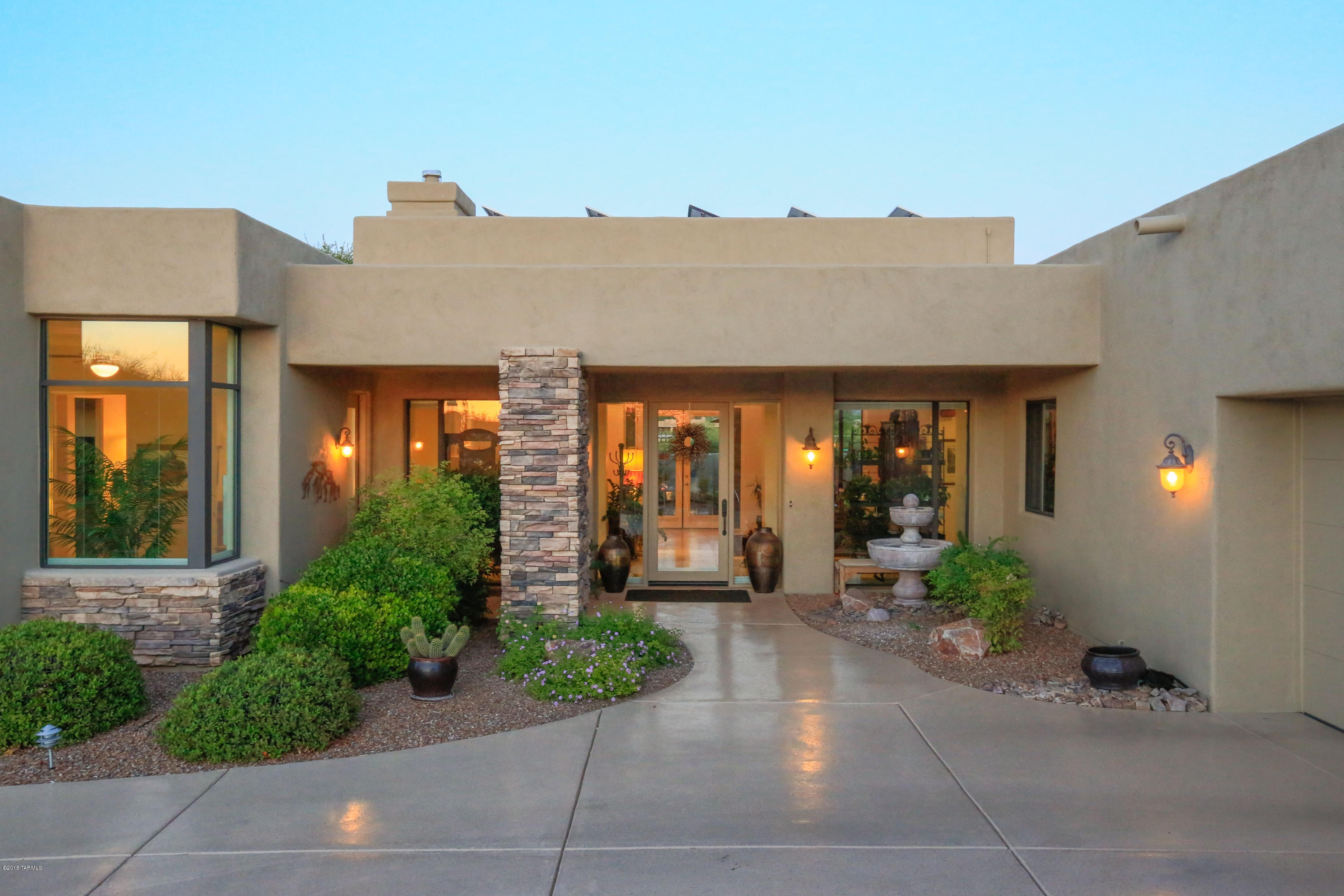 12381 North Reflection Ridge Drive Tucson, AZ 85755 - Photo 6 of 41