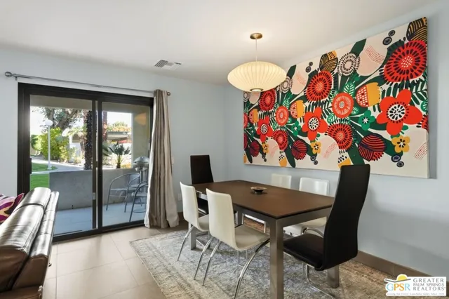 $284,900 | 1725 North VÃa Miraleste, Unit 2111, Palm Springs, CA 92262