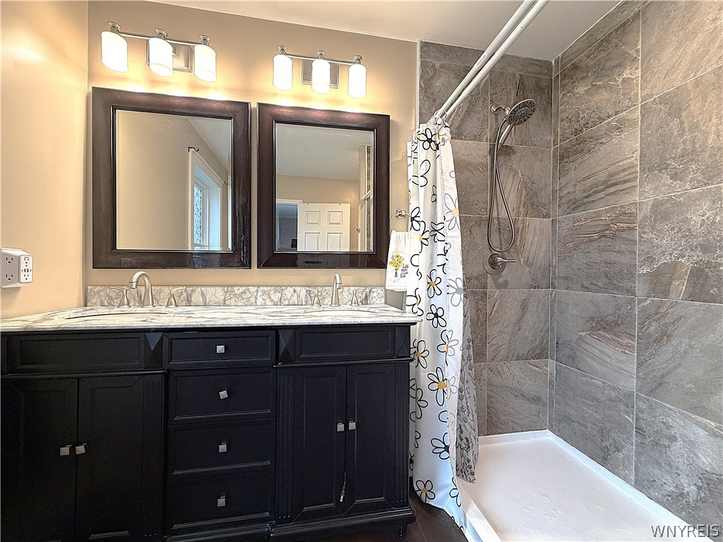 6455 Salt Road Clarence, NY 14031 - Photo 13 of 31