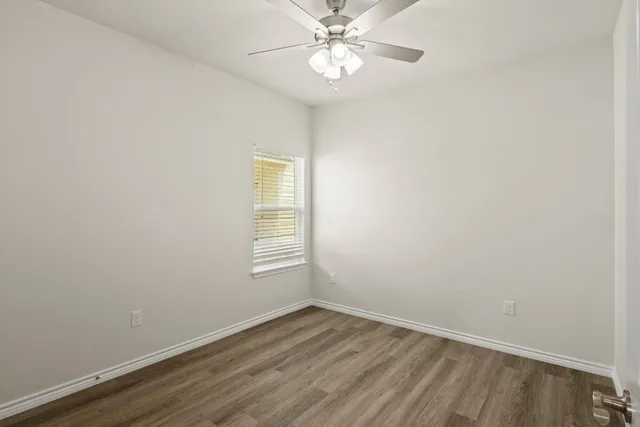 $1,599 | 506 Whirlaway Drive, Unit B, Jarrell, TX 76537