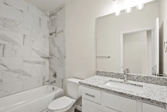 $1,599 | 506 Whirlaway Drive, Unit B, Jarrell, TX 76537