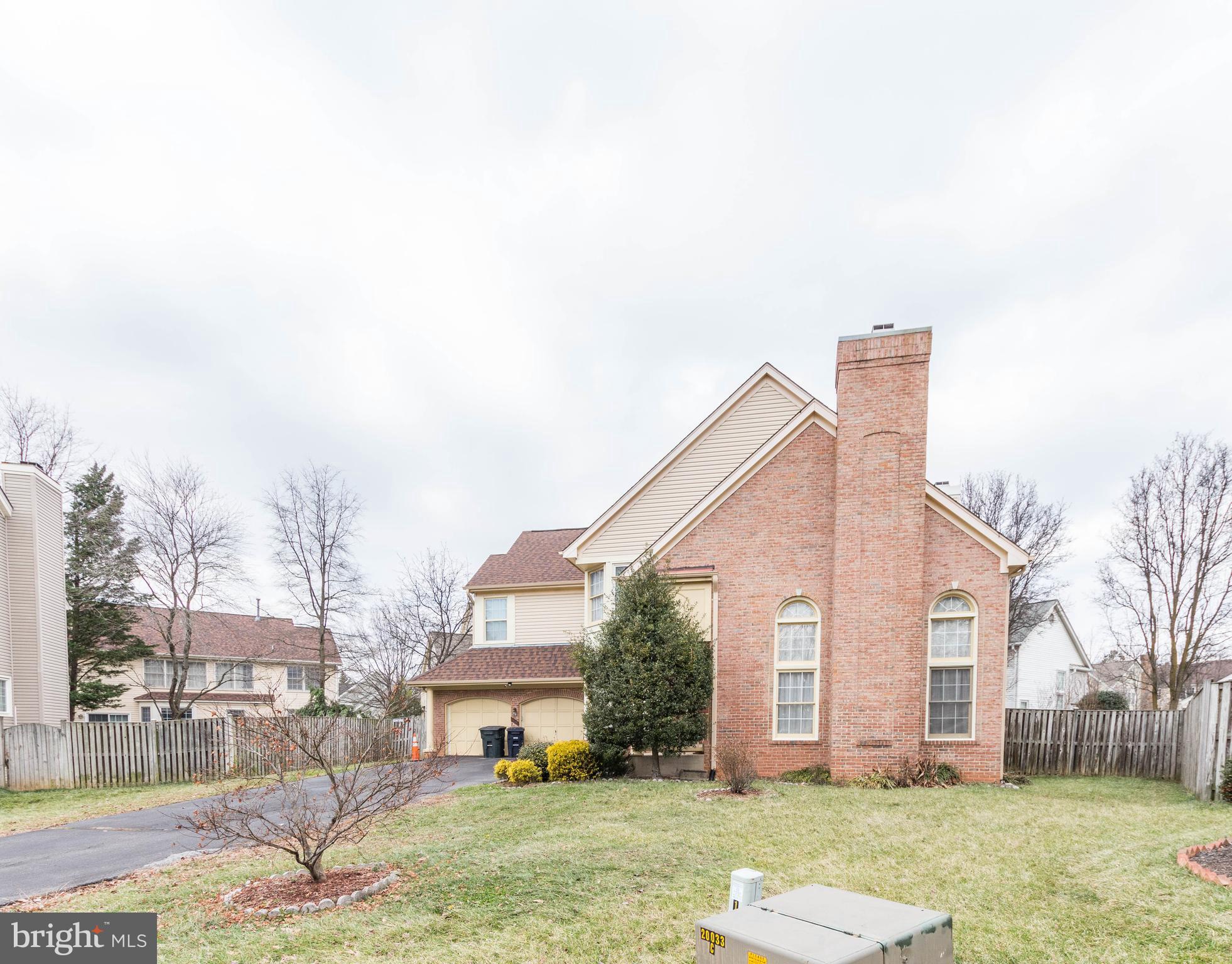 9010 Brae Brooke Drive Lanham, MD 20706 - Photo 3 of 44