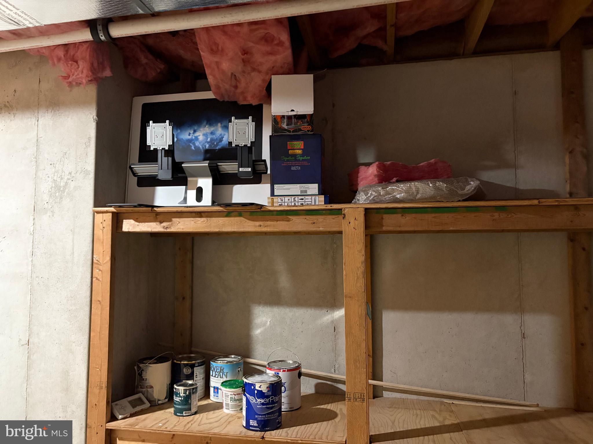 101 Robert Drive Wyomissing, PA 19610 - Photo 43 of 60 a kitchen with a stove and a refrigerator