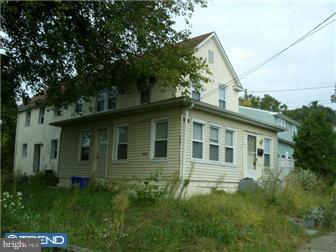 802 Greenhill Road Sharon Hill, PA 19079 - Photo 2 of 5 Gallery Image 2