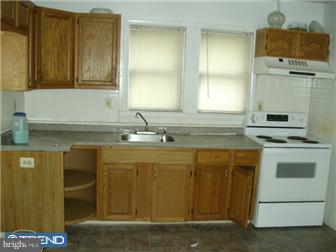 802 Greenhill Road Sharon Hill, PA 19079 - Photo 3 of 5 Gallery Image 3