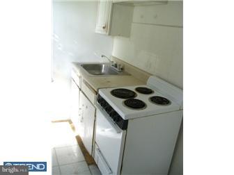 802 Greenhill Road Sharon Hill, PA 19079 - Photo 4 of 5 Gallery Image 4