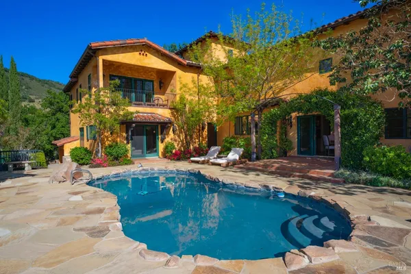 a view of a house with outdoor space