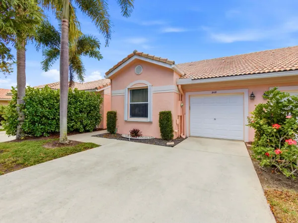 $420,000 | 308 Coral Trace Court, Delray Beach, FL 33445