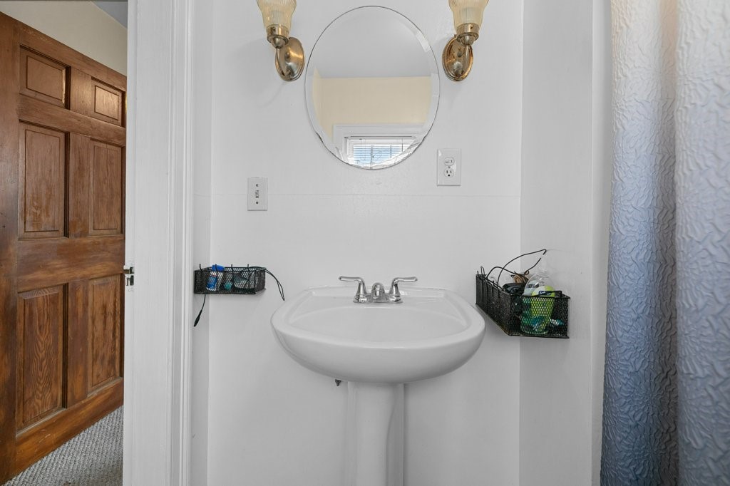 25 Merton Road Newport, RI 02840 - Photo 33 of 50