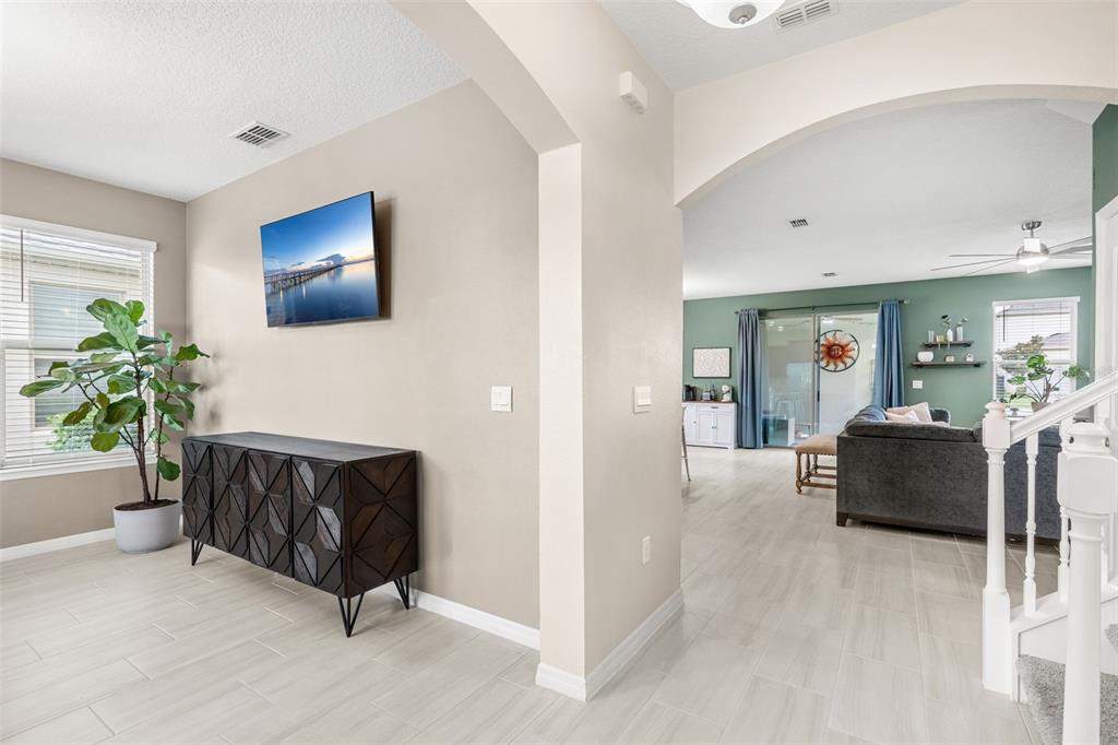 15741 Fountain Springs Road Winter Garden, FL 34787 - Photo 7 of 56