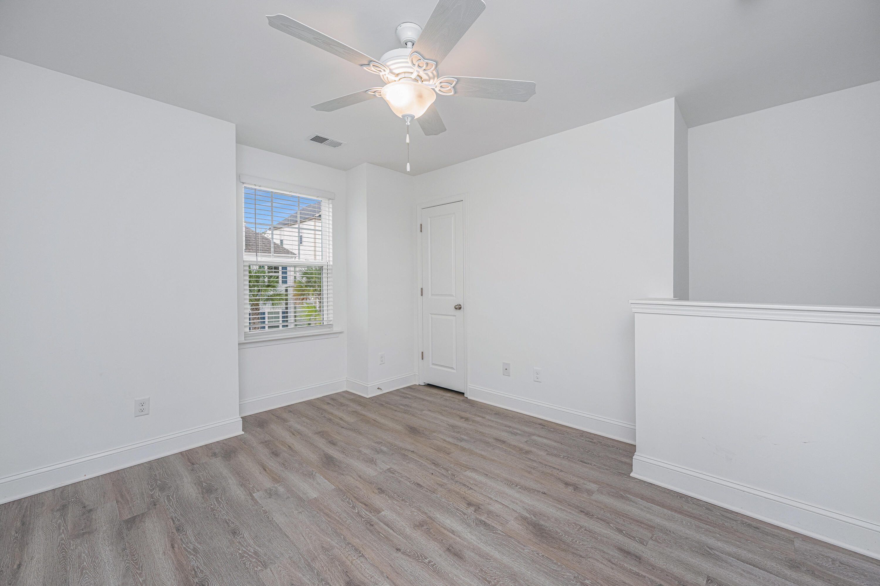 1533 Foster Creek Road Hanahan, SC 29410 - Photo 13 of 38 Dogwood
