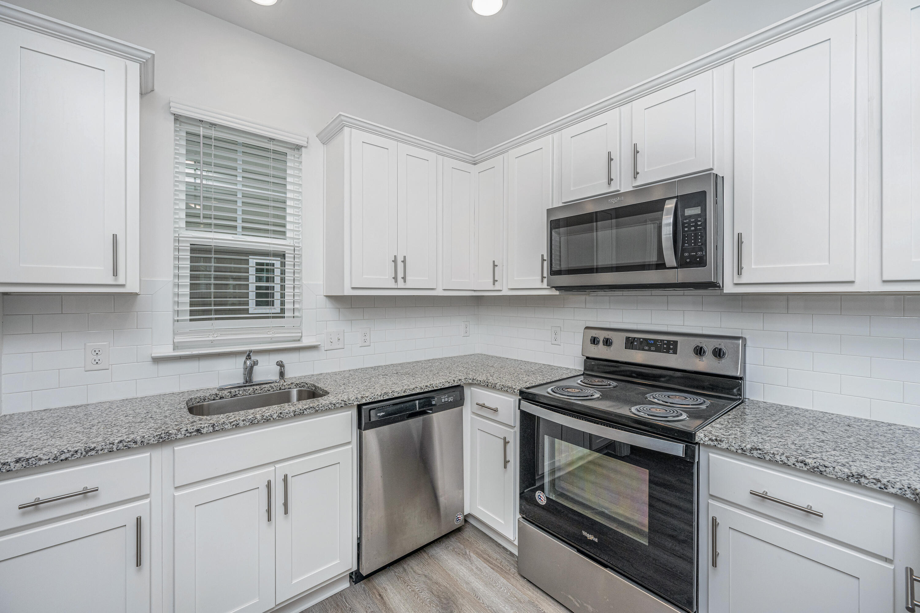 1533 Foster Creek Road Hanahan, SC 29410 - Photo 6 of 38 Dogwood