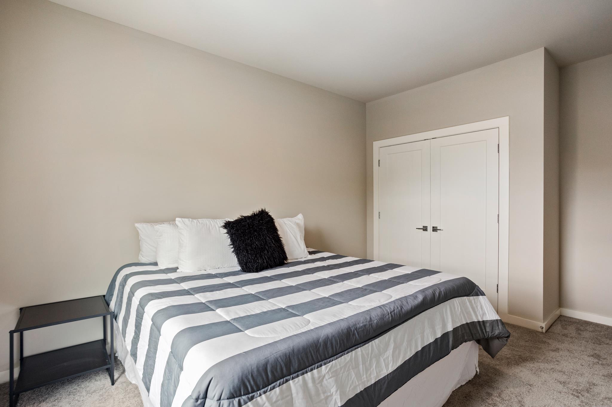 3635 Hydes Ferry Road Nashville, TN 37218 - Photo 14 of 18 A large upstairs guest room.