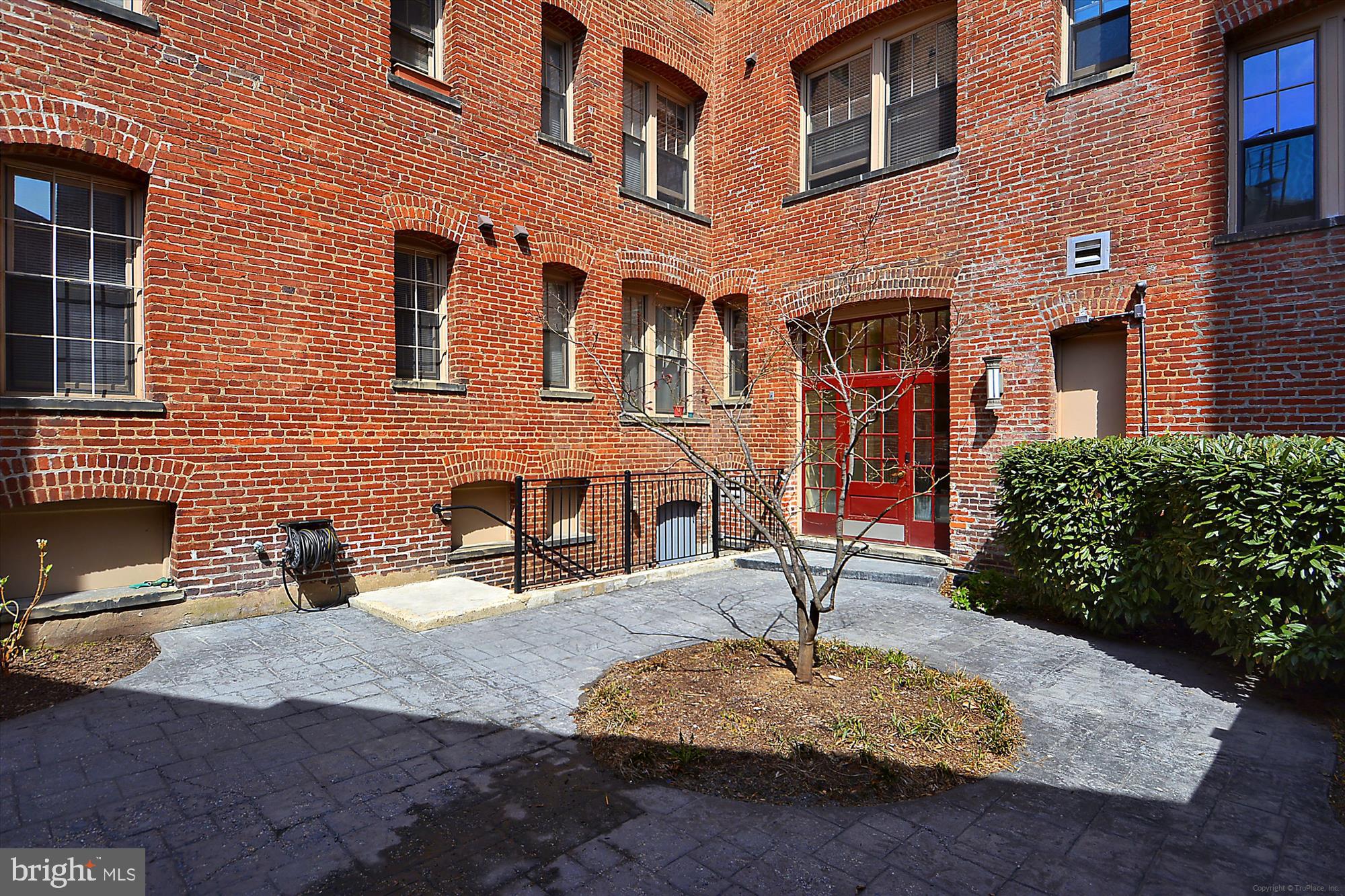 2902 Porter Street Northwest, Unit 43 Washington, DC 20008 - Photo 21 of 26 Private Courtyard for The Monterey