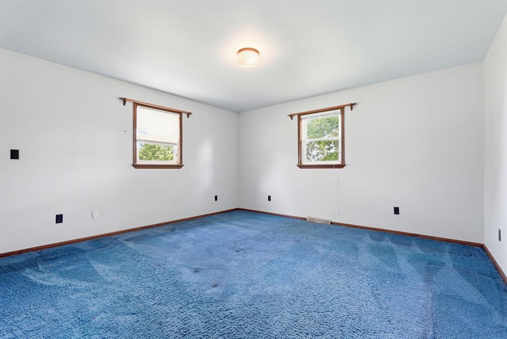 1389 Gilchrist Road Leechburg, PA 15690 - Photo 17 of 38