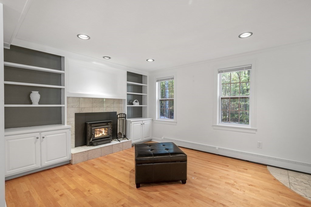 21 Porter Road Boxford, MA 01921 - Photo 2 of 42