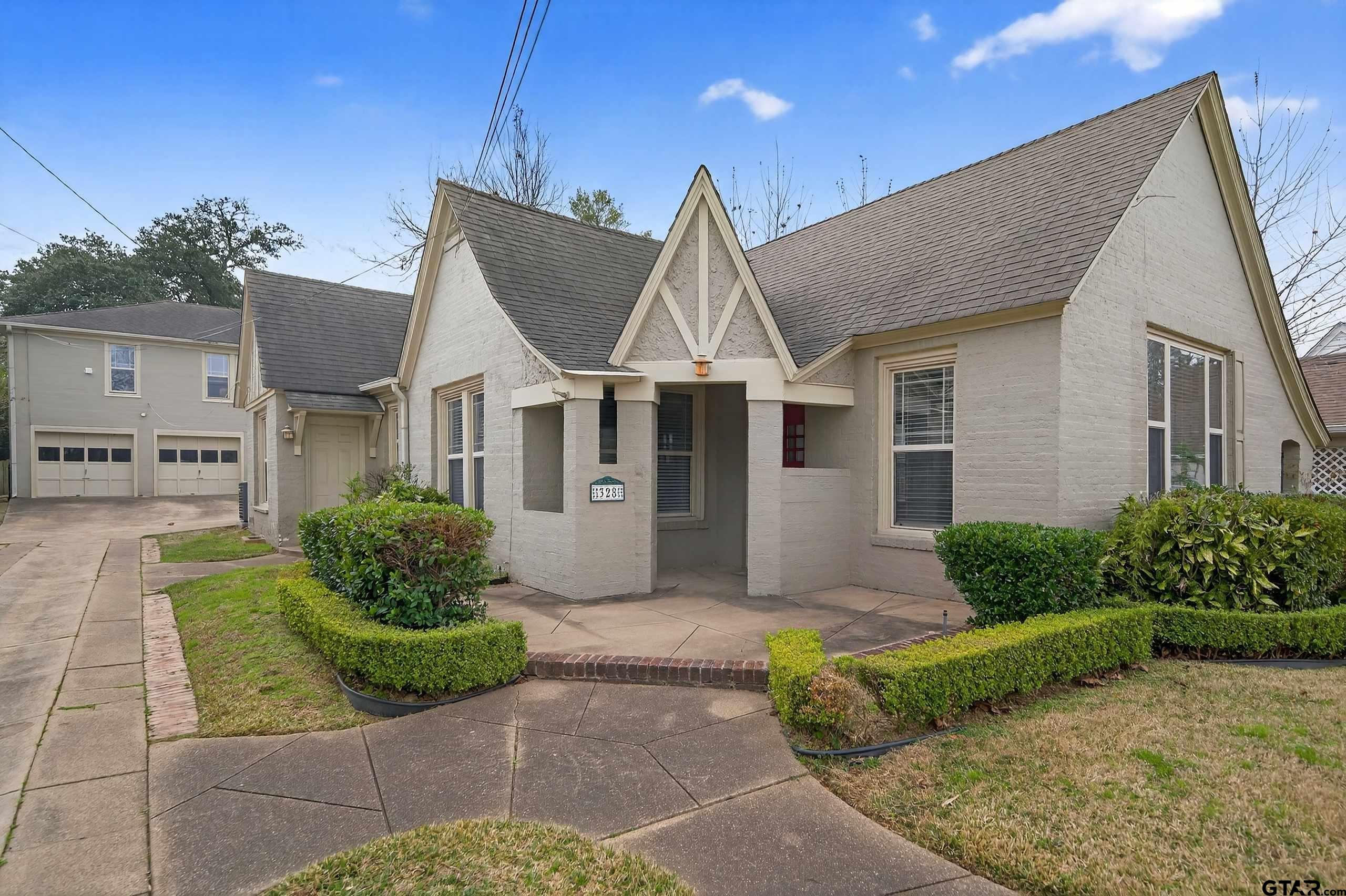 328 Mockingbird Lane Tyler, TX 75701 - Photo 2 of 43