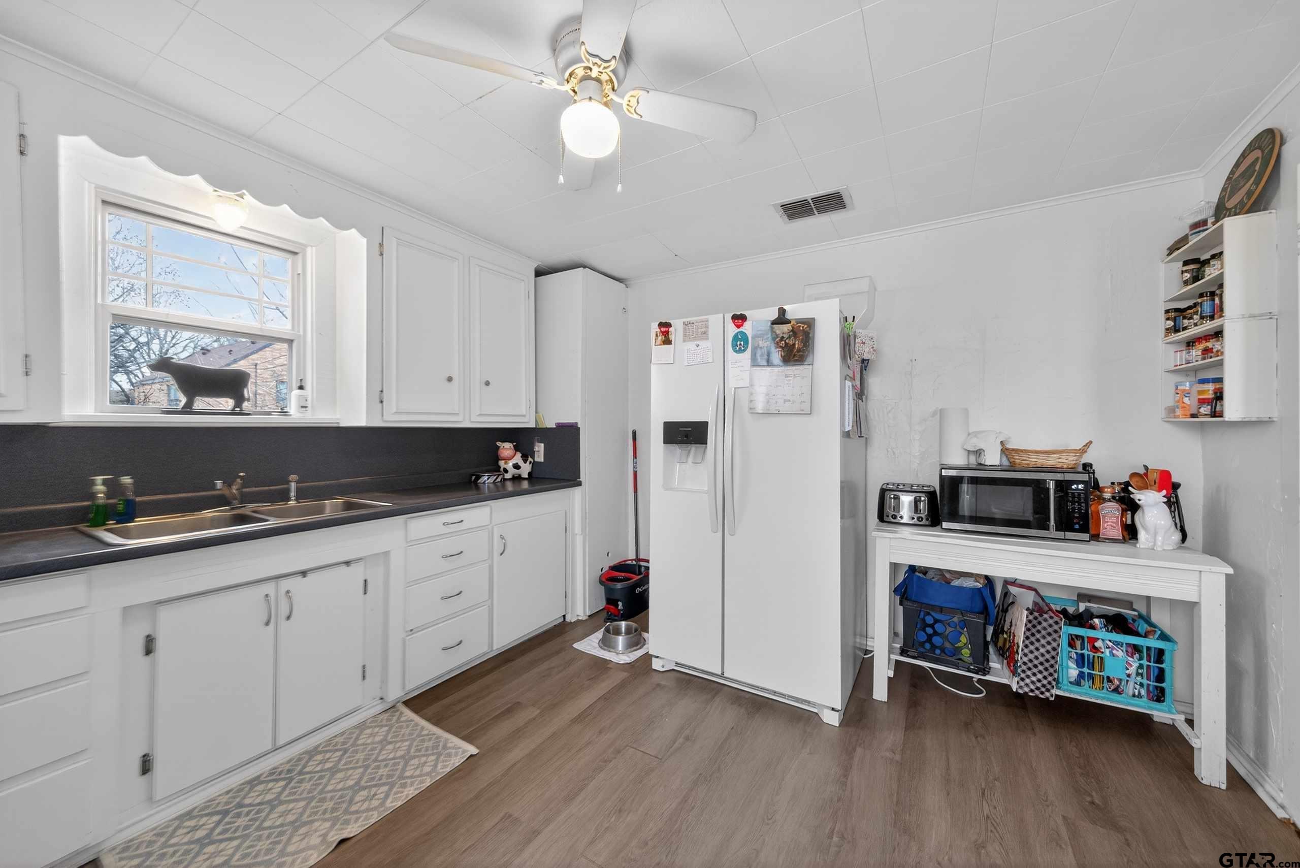 328 Mockingbird Lane Tyler, TX 75701 - Photo 33 of 43