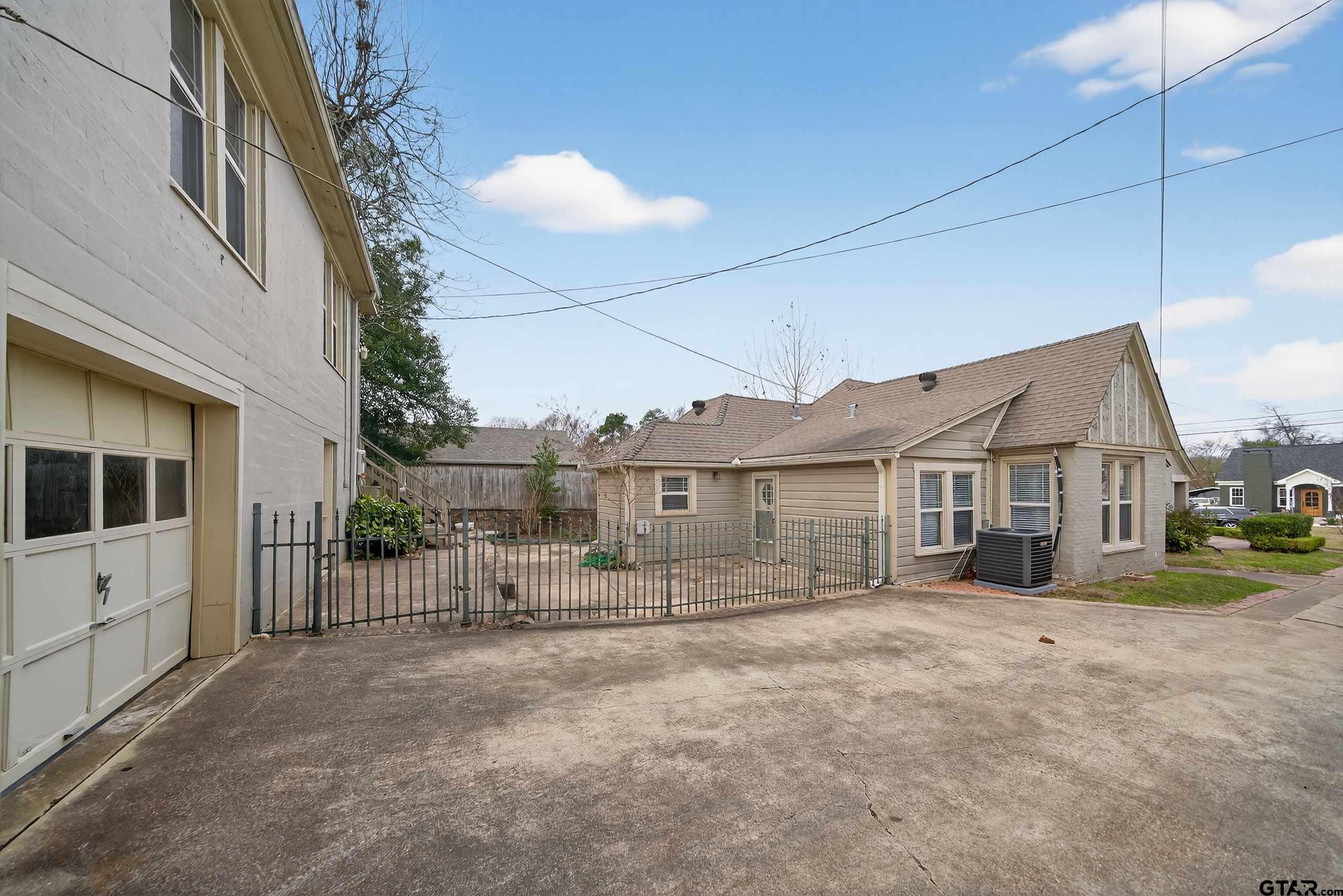 328 Mockingbird Lane Tyler, TX 75701 - Photo 40 of 43