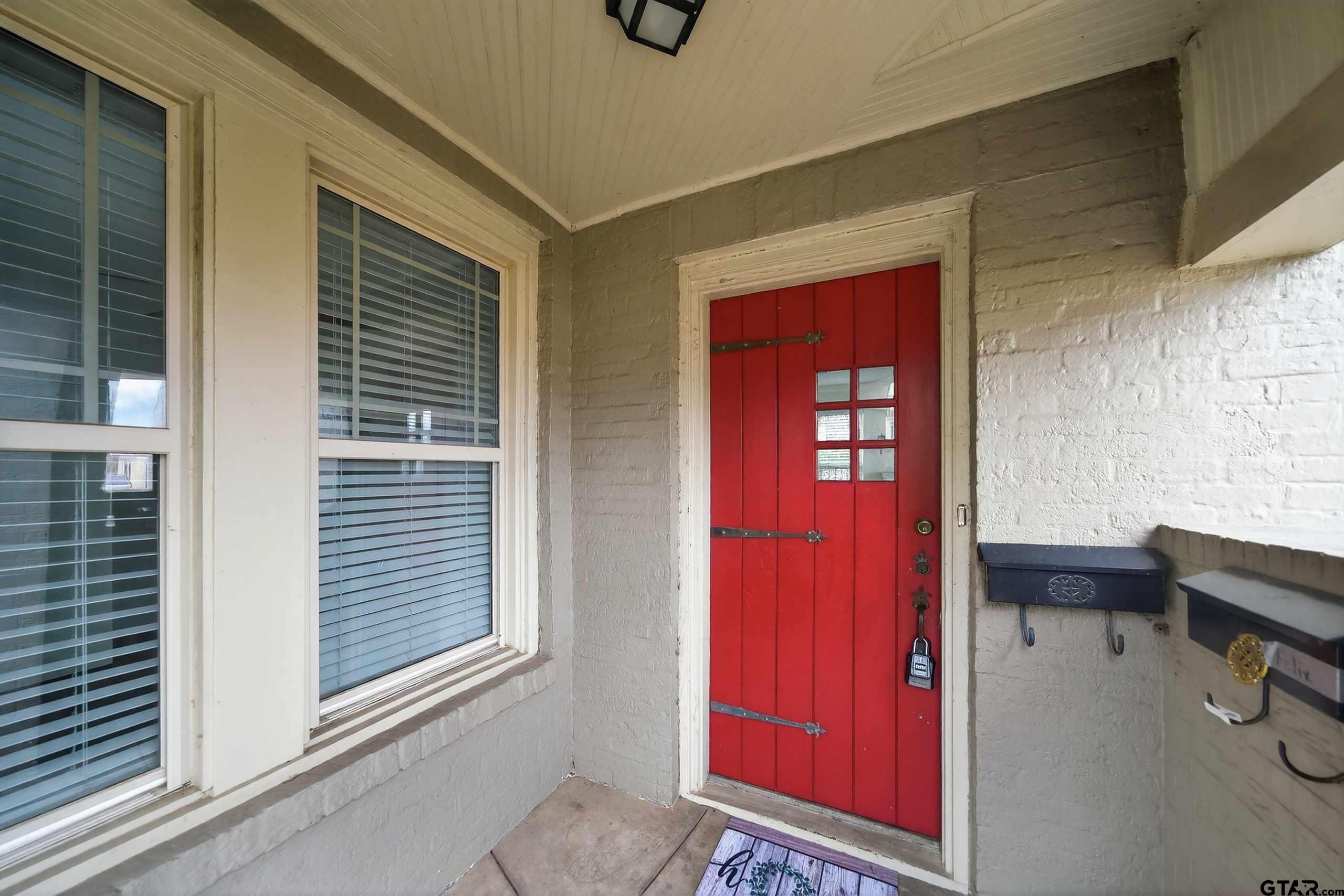 328 Mockingbird Lane Tyler, TX 75701 - Photo 4 of 43