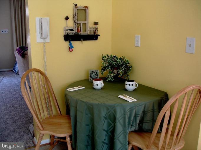 704 Kerwin Road Silver Spring, MD 20901 - Photo 6 of 18 Kitchen Eating Area