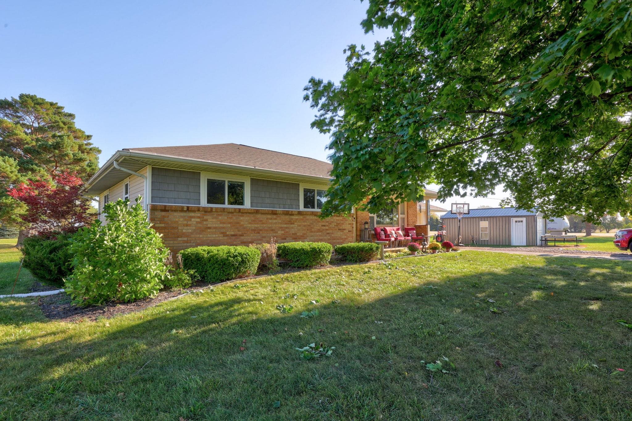 920 West Vassar Road Reese, MI 48757 - Photo 4 of 48
