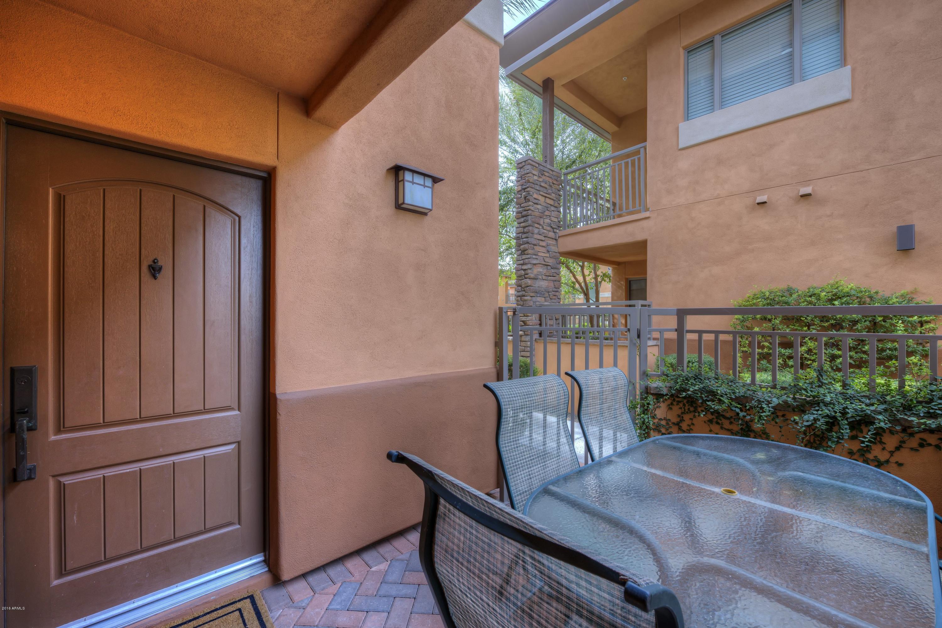6940 East Cochise Road, Unit 1032 Paradise Valley, AZ 85253 - Photo 3 of 16 003_Front Patio