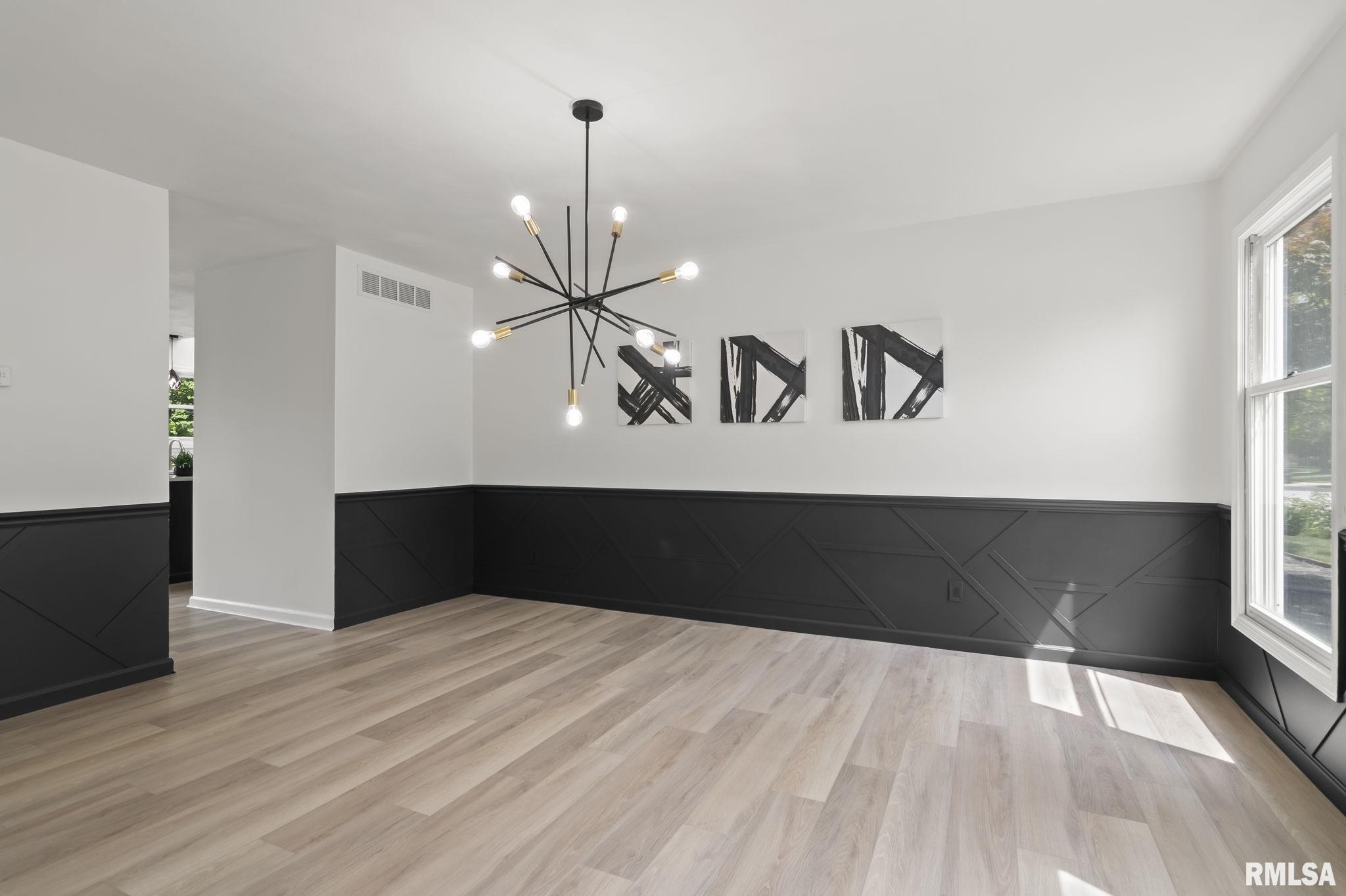 3301 Red Bud Lane Springfield, IL 62712 - Photo 13 of 53