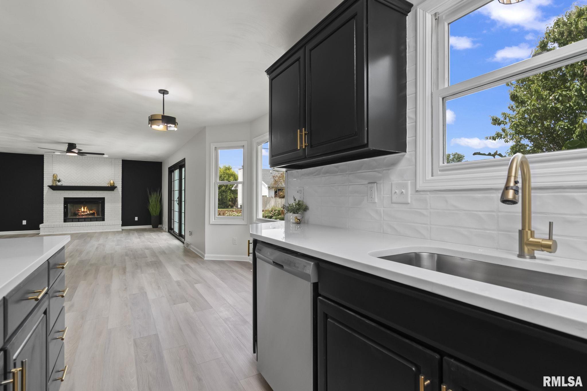 3301 Red Bud Lane Springfield, IL 62712 - Photo 17 of 53