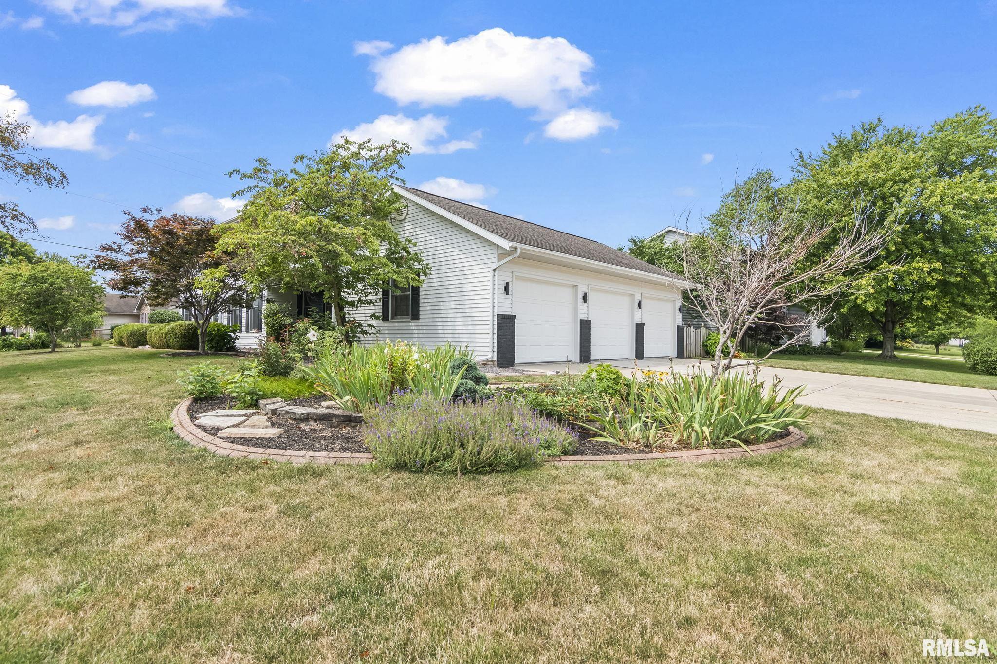 3301 Red Bud Lane Springfield, IL 62712 - Photo 4 of 53