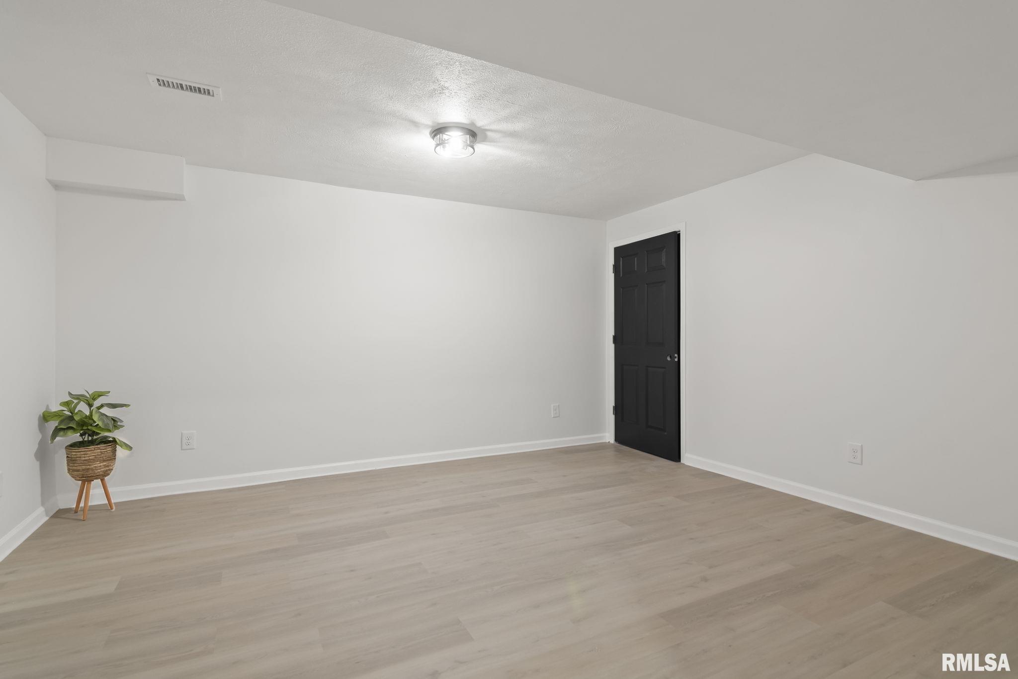 3301 Red Bud Lane Springfield, IL 62712 - Photo 44 of 53