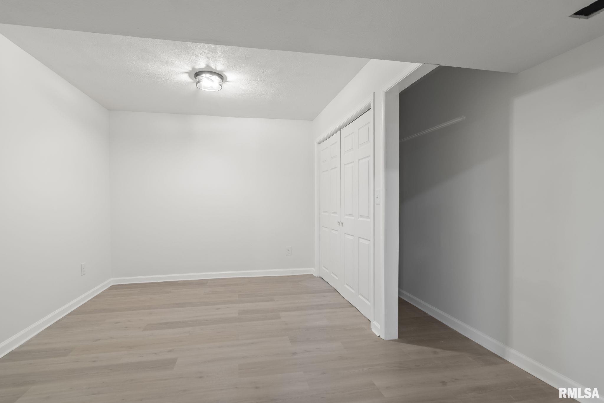 3301 Red Bud Lane Springfield, IL 62712 - Photo 45 of 53