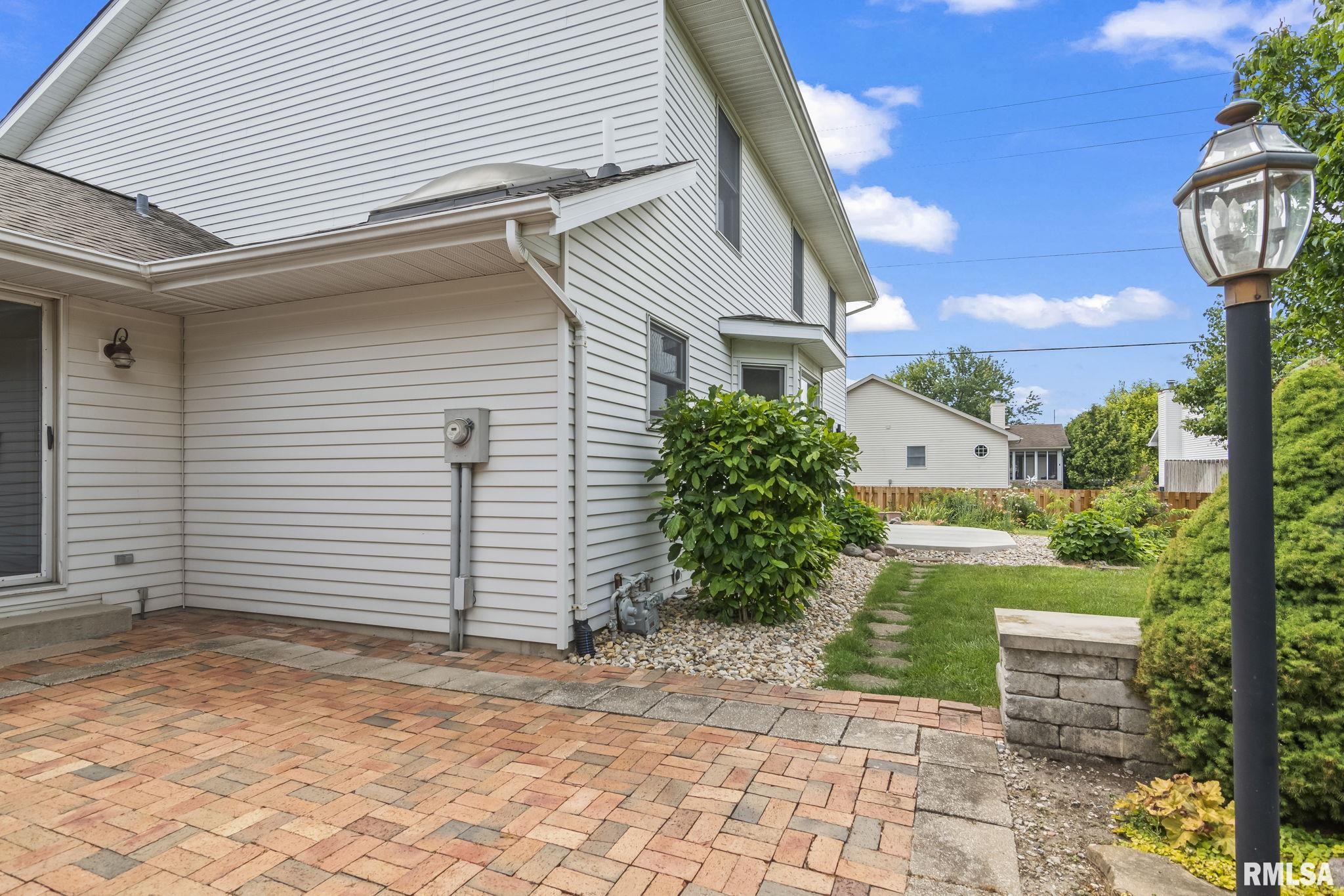 3301 Red Bud Lane Springfield, IL 62712 - Photo 46 of 53