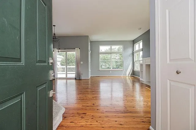 $375,000 | 1300 Pondview Lane, Oxford, MI 48371