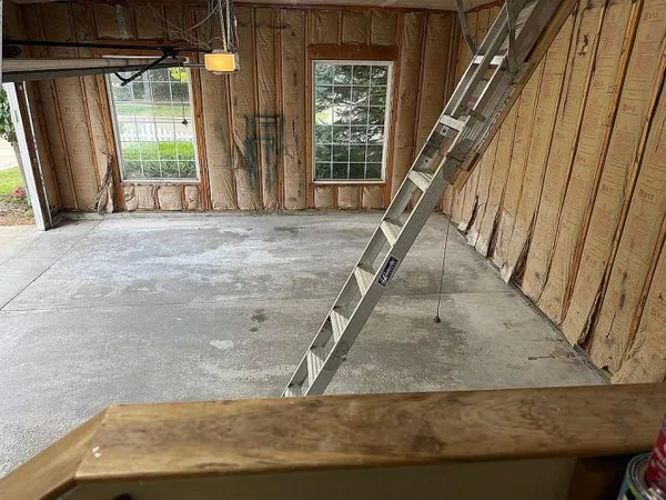 $375,000 | 1300 Pondview Lane, Oxford, MI 48371