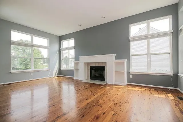 $375,000 | 1300 Pondview Lane, Oxford, MI 48371