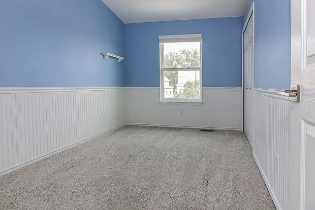 $375,000 | 1300 Pondview Lane, Oxford, MI 48371