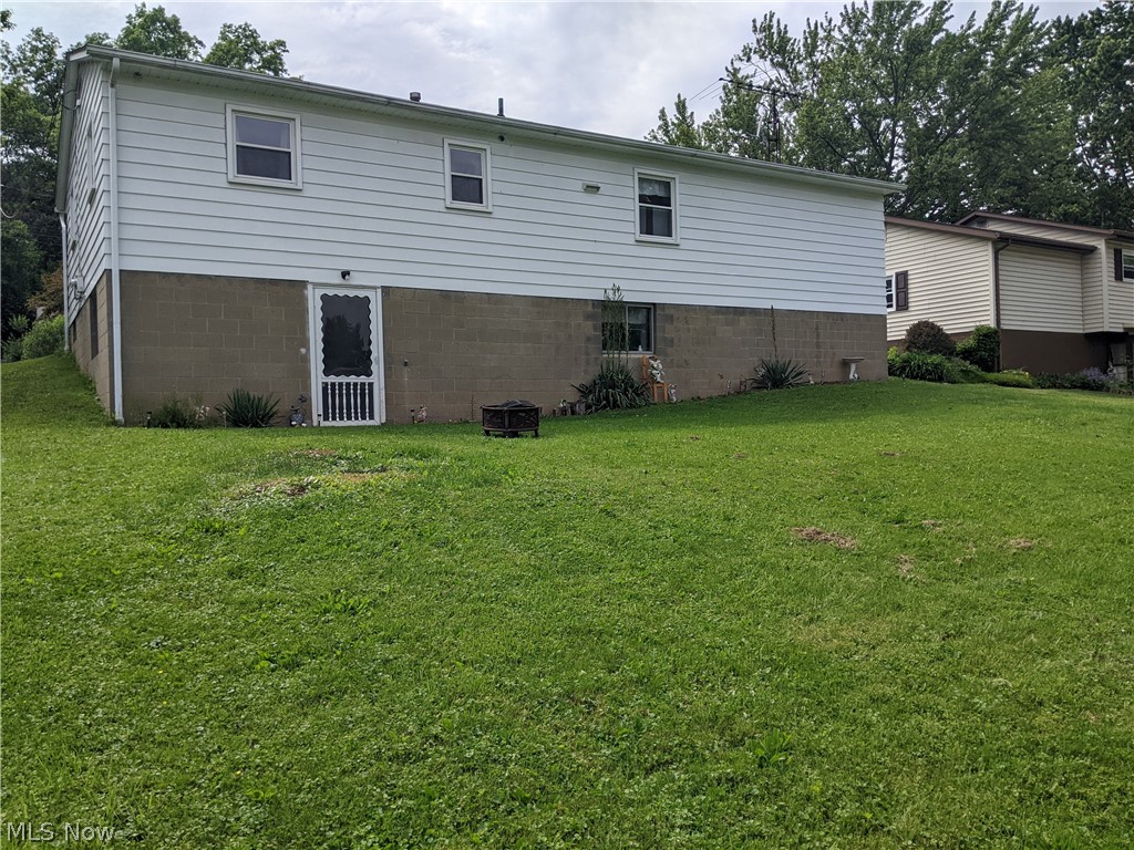 280 Diane Street Rittman, OH 44270 - Photo 2 of 22