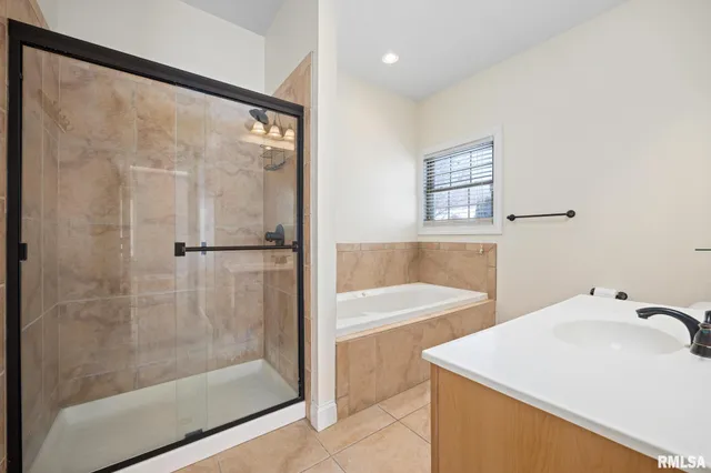 $399,000 | 3508 West Trail Wood Court, Dunlap, IL 61525