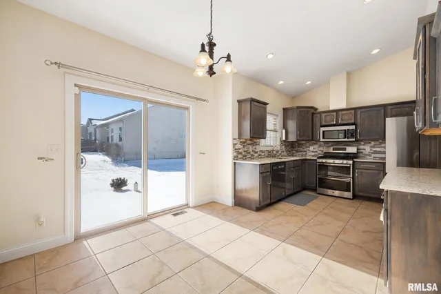 $399,000 | 3508 West Trail Wood Court, Dunlap, IL 61525