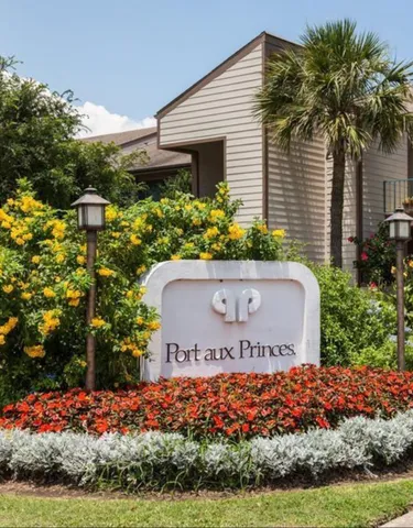 $1,600 | 7031 North Holiday Drive, Galveston, TX 77550