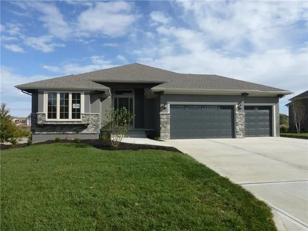 $719,950 | 12496 South Barth Road, Olathe, KS 66061