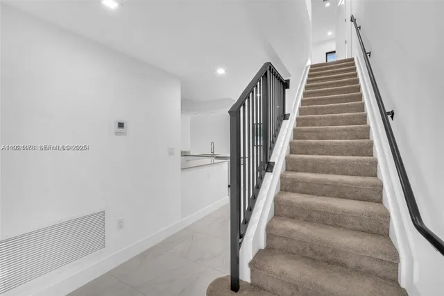 a view of entryway and hall