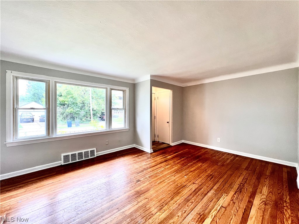 912 Whitby Road Cleveland Heights, OH 44112 - Photo 7 of 27