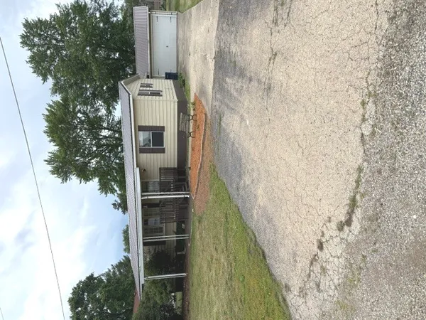 $119,000 | 136 North Washington Street, Sheffield, IL 61361