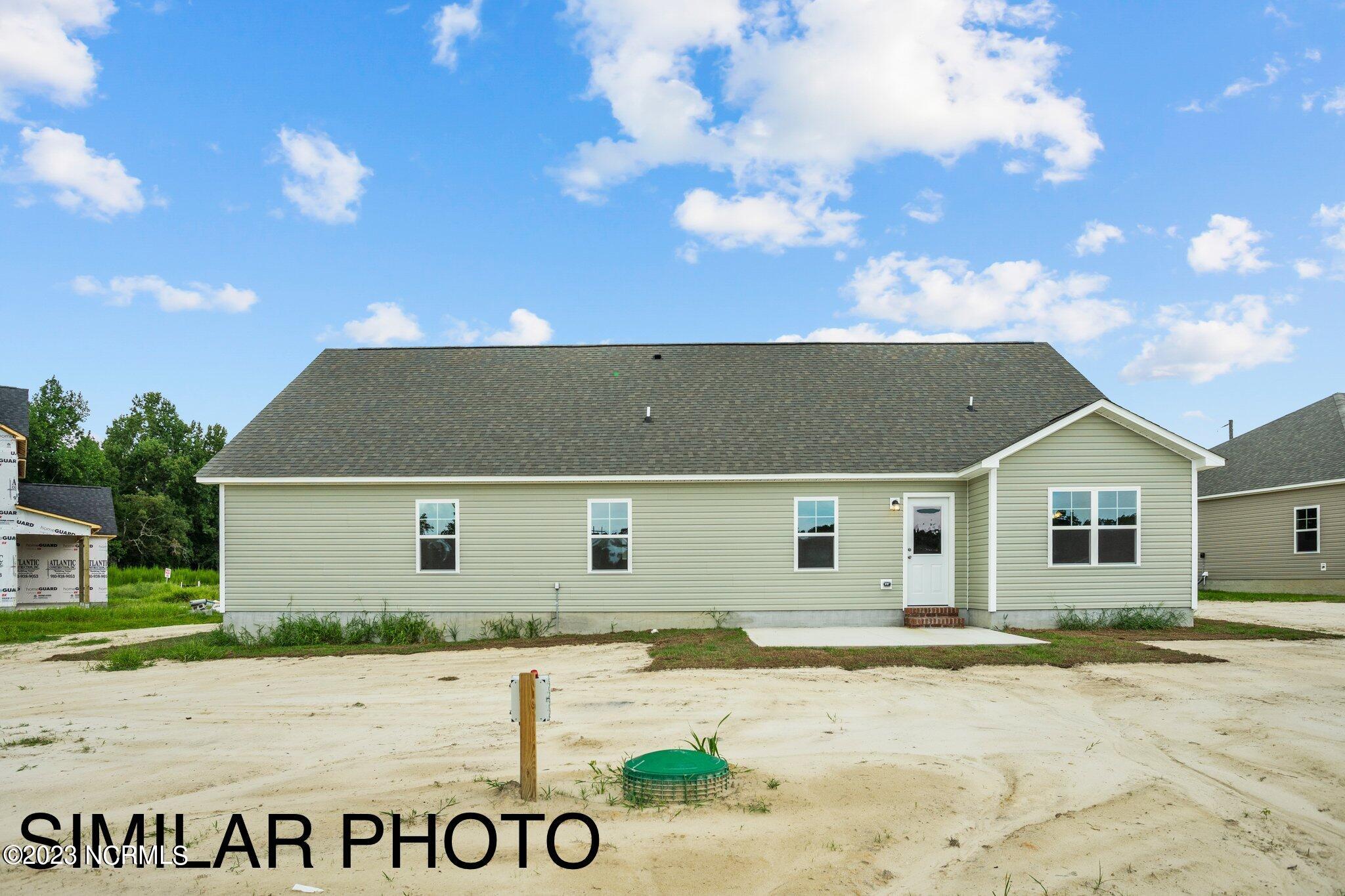 221 North Windy Ridge Road Hubert, NC 28539 - Photo 4 of 29 SIMILAR PHOTO