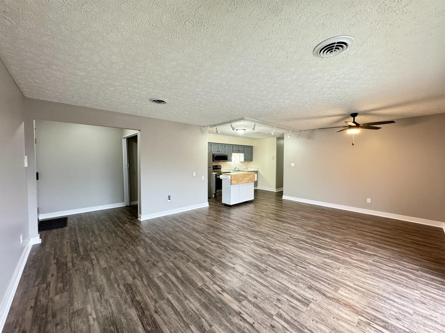 6588 Hearne Road, Unit 36 Cincinnati, OH 45248 - Photo 5 of 35