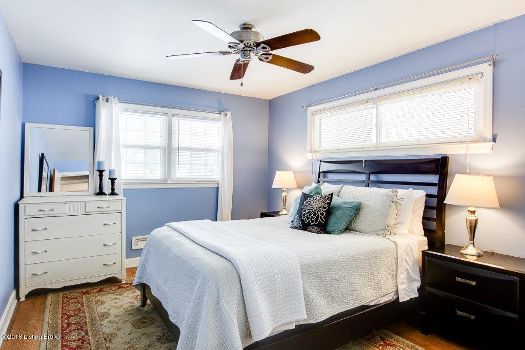 8917 Waltlee Road Louisville, KY 40291 - Photo 16 of 34 8917 Waltlee Rd-17
