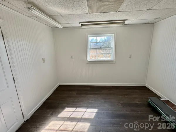 $299,900 | 436 Riverwind Drive, Hendersonville, NC 28739